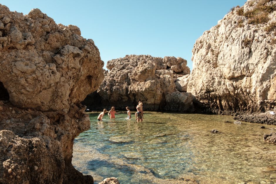 Rock Pooling with Kids: A Beginner's Guide to the Tiny Worlds at Low Tide
